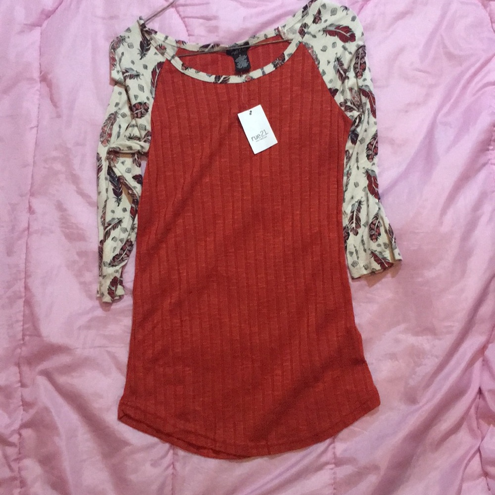 Small orange rue 21 feather shirt